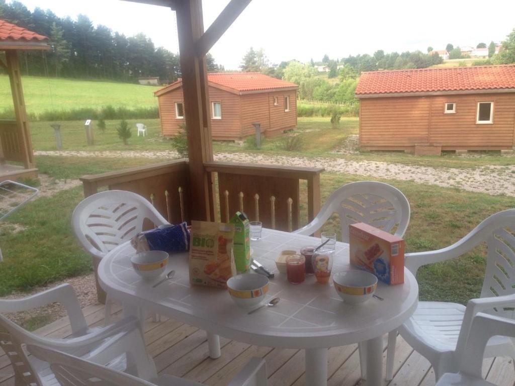 Les Chalets Du Haut-Forez Usson-en-Forez Zewnętrze zdjęcie