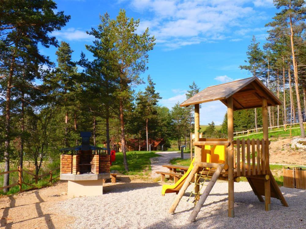 Les Chalets Du Haut-Forez Usson-en-Forez Zewnętrze zdjęcie